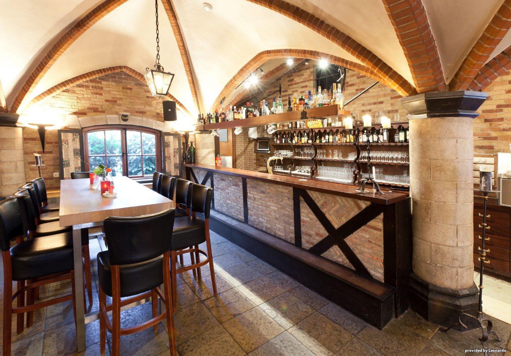 Hotel Restaurant De Zwaan ราลเทอ ภายนอก รูปภาพ